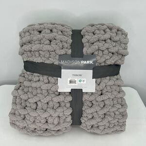 NWT Madison Park MP50-7674 Gray Cozy Knit Throw Blanket 50x60
